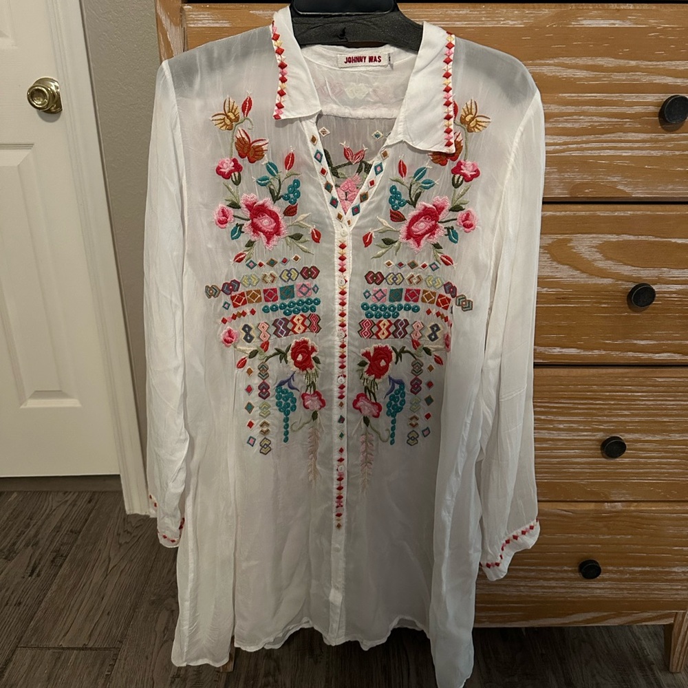 Johnny Was White Embroidered Blouse